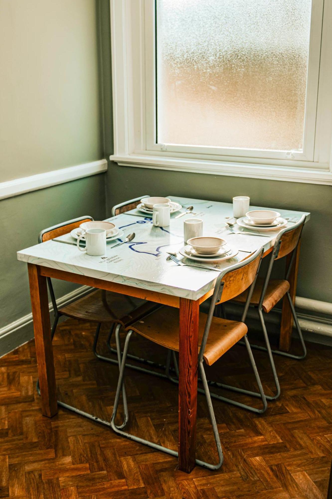 Denton House Hostel *