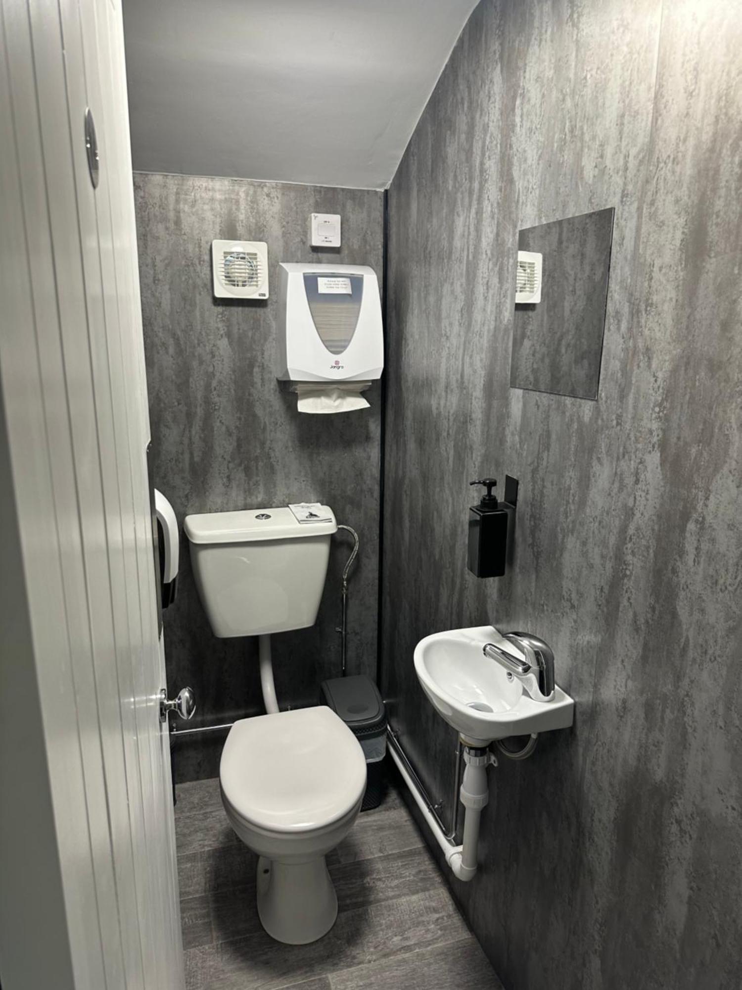 Denton House Hostel