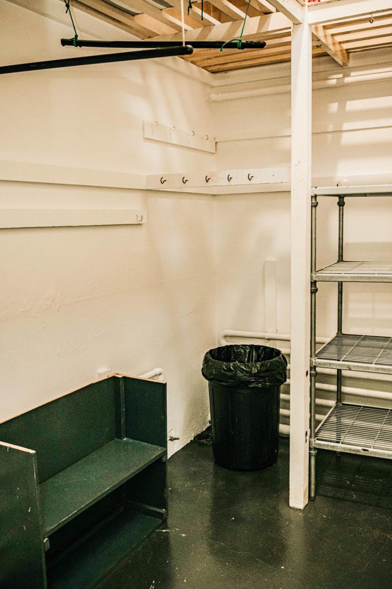 Denton House Hostel *
